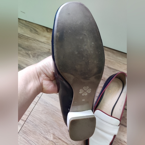 Metaphor shoes - Picture 4 of 12